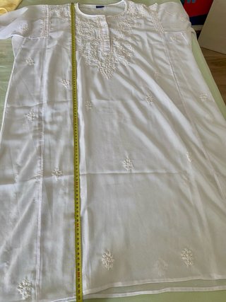 Copricostume bianco Saral ricami paillettes XXL