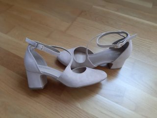 Zapatos tacón beige Anna Field talla 37