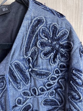 Chaqueta Zara bordada Talla M