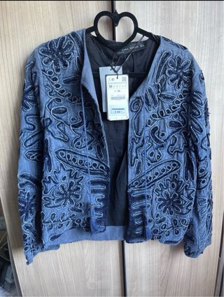 Chaqueta Zara bordada Talla M