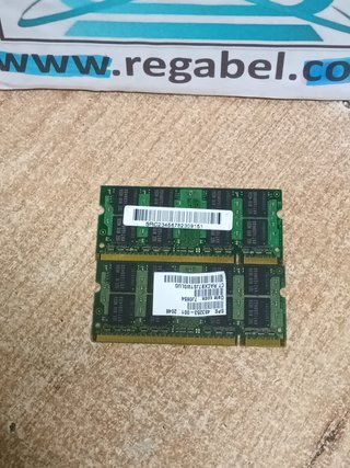 2 memorie RAM DDR2, 2GB SO-DIMM, 667MHz
