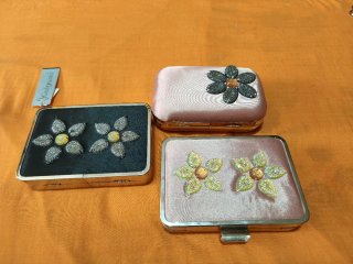 Bolsos de fiesta negros y rosas