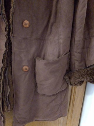 Chaquetón ante chocolate con pelo