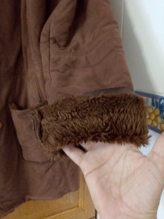 Chaquetón ante chocolate con pelo