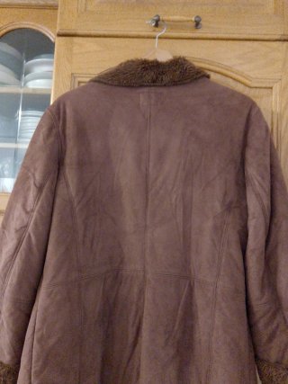 Chaquetón ante chocolate con pelo