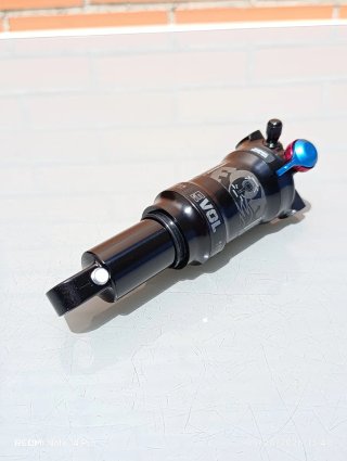 145x35mm FOX Float SL Performance 3 Pos. NUEVO.