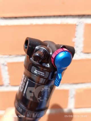 145x35mm FOX Float SL Performance 3 Pos. NUEVO.