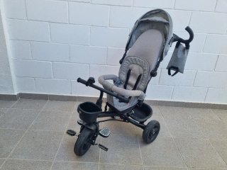 Triciclo Kinderkraft Aveo Gris