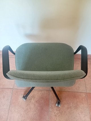 Silla Ikea Langfjall con reposabrazos