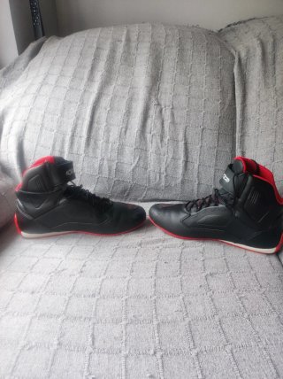 Botas Alpinestars Negras y Rojas