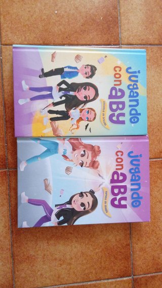 Libros jugando con Aby
