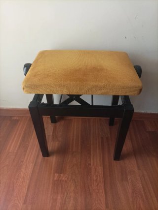 Banqueta regulable altura tela y madera