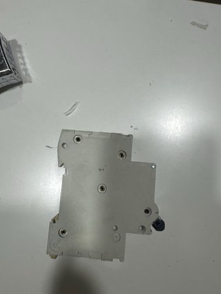 Interruptor Magnetotérmico Tetrapolar Merlin Gerin
