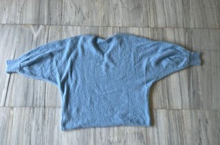 Jersey suave efecto pelo azul cuello de pico