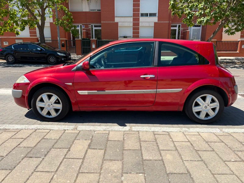 Renault Megane 2004 - foto 1
