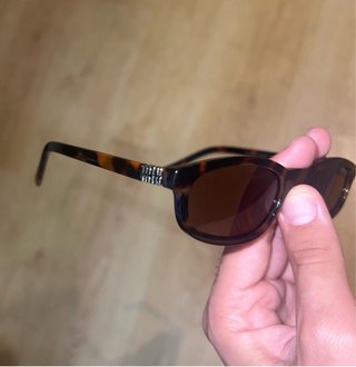 GAFAS DE SOL ( MIU MIU )