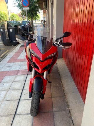 Ducati Multistrada 1200 S Roja
