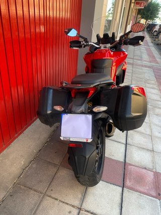 Ducati Multistrada 1200 S Roja