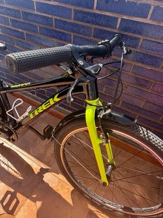 Bicicleta infantil Trek Wahoo 24 8 velocidades
