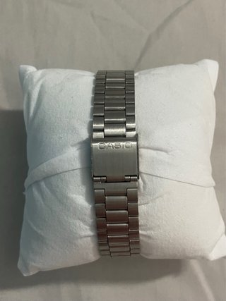 Reloj Casio Vintage Plateado y Verde