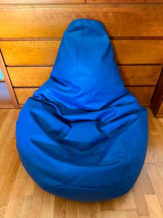 Puf azul de polipiel
