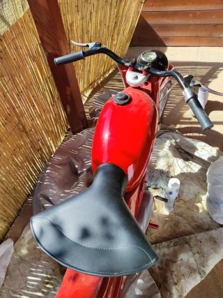 Moto Gucci Zigolo Roja