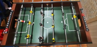 Futbolín de madera