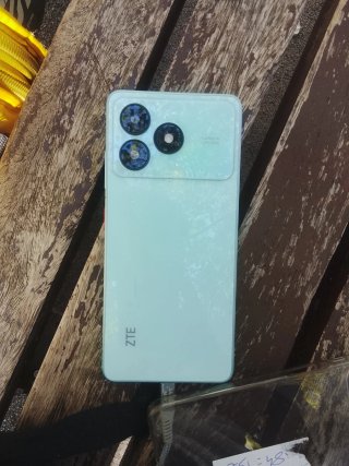 ZTE Blade A36