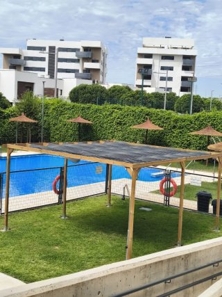Sombrillas y pérgolas a medida