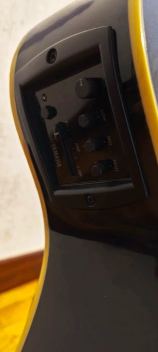 Guitarra Yamaha APX600 Electroacústica