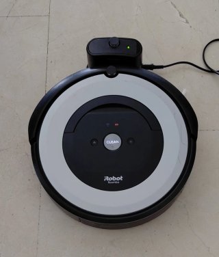 iROBOT Roomba e5 WiFi, con batería y accesorios