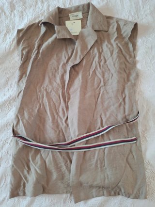 Gilet smanicato Floria con cintura S/M/L