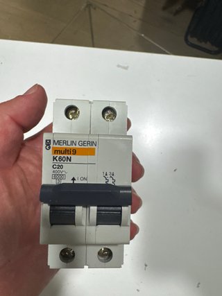 Interruptor Magnetotérmico Merlin Gerin K60N C20