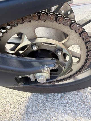 Yamaha MT-125 Negra Extras
