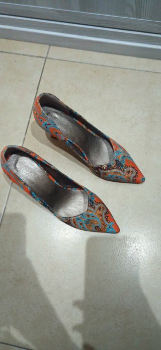 Zapatos tacón estampado cachemir T.38