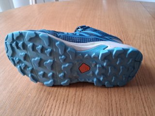 Zapatillas montaña trekking Quechua niños.