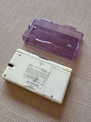 Nintendo DS Lite Bianca + Custodia + 5 Giochi