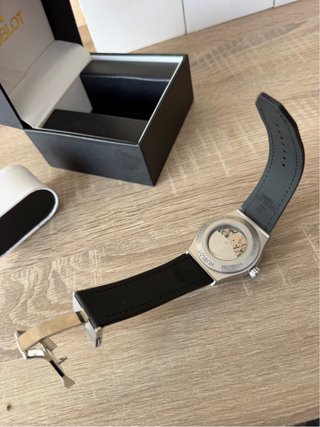 Reloj Hublot Automático Elegante