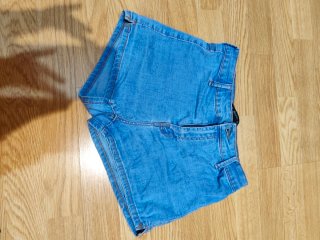 Vaqueros cortos Bershka azules