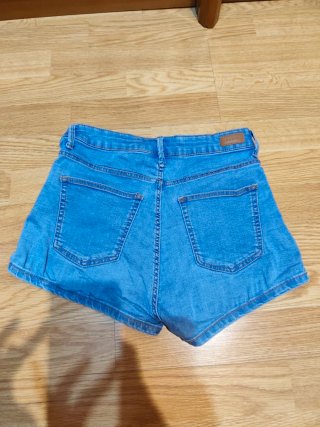 Vaqueros cortos Bershka azules