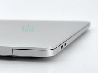 MacBook Pro 15" (2018) Intel Core i9 2.9GHz 6 núcleos - SSD 1TB - 32GB RAM - Plata