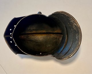 Casco estilo medieval