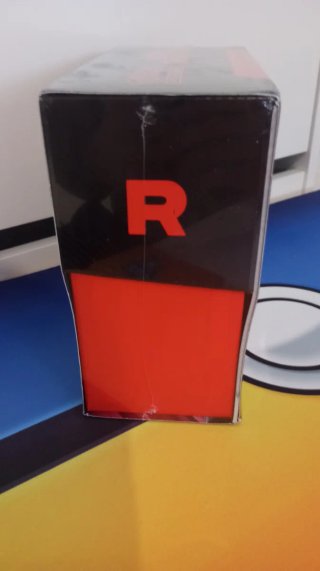 Caja ETB Rivales Predestinados cartas Pokemon