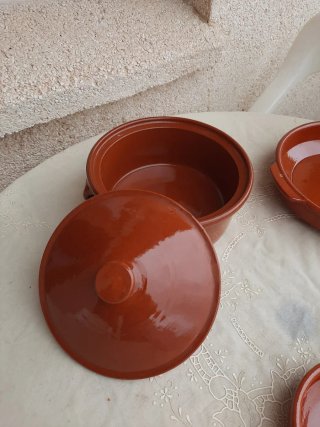 Cazuela barro Zamora con tapa y 3 cazuelitas