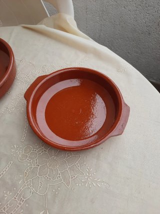 Cazuela barro Zamora con tapa y 3 cazuelitas