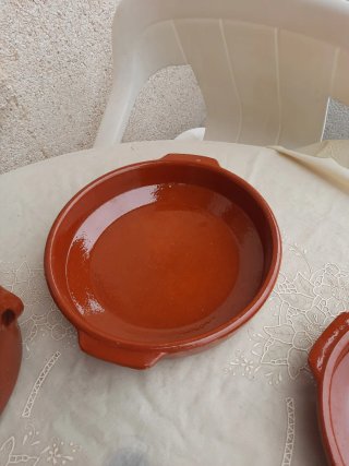 Cazuela barro Zamora con tapa y 3 cazuelitas