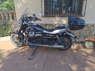 Moto Guzzi California 1400 Touring Negra