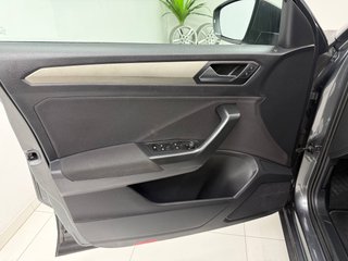 VOLKSWAGEN T-Roc 1.5 TSI Advance desde 319€/mes*