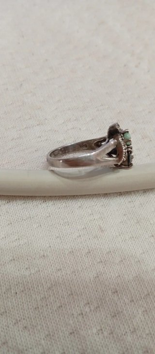 Anillo Plata 925 con Piedras Verdes y Rojas