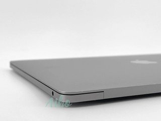 MacBook Pro 13" (2020) Intel Core i5 1.4GHz 4 núcleos - SSD 256GB - RAM 16GB - Gris Espacial